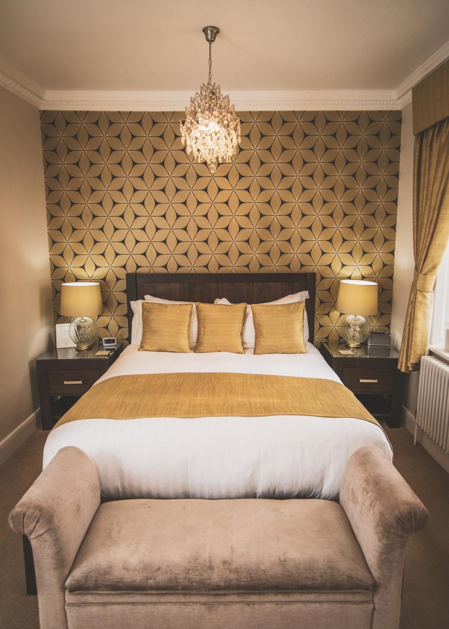 B&B Downham Hall Уикфорд Екстериор снимка